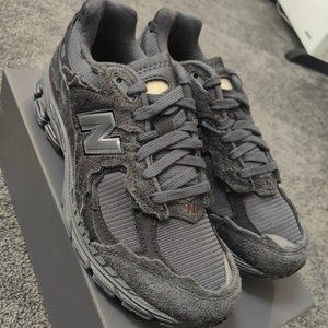 US 8  NEW BALANCE NB 2002R PROTECTION PACK PHANTOM M2002RDB Men's black shoes